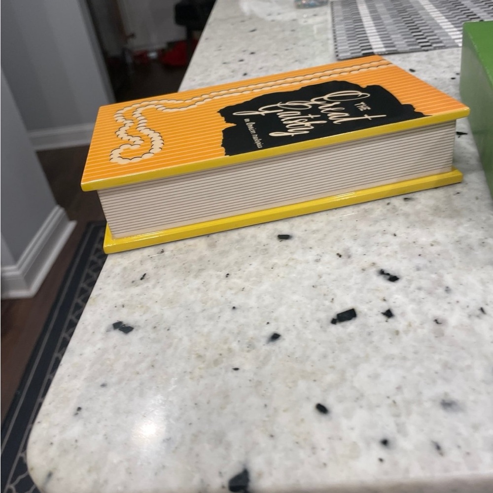 Kate Spade Green Covered Box - Picture 4 of 6